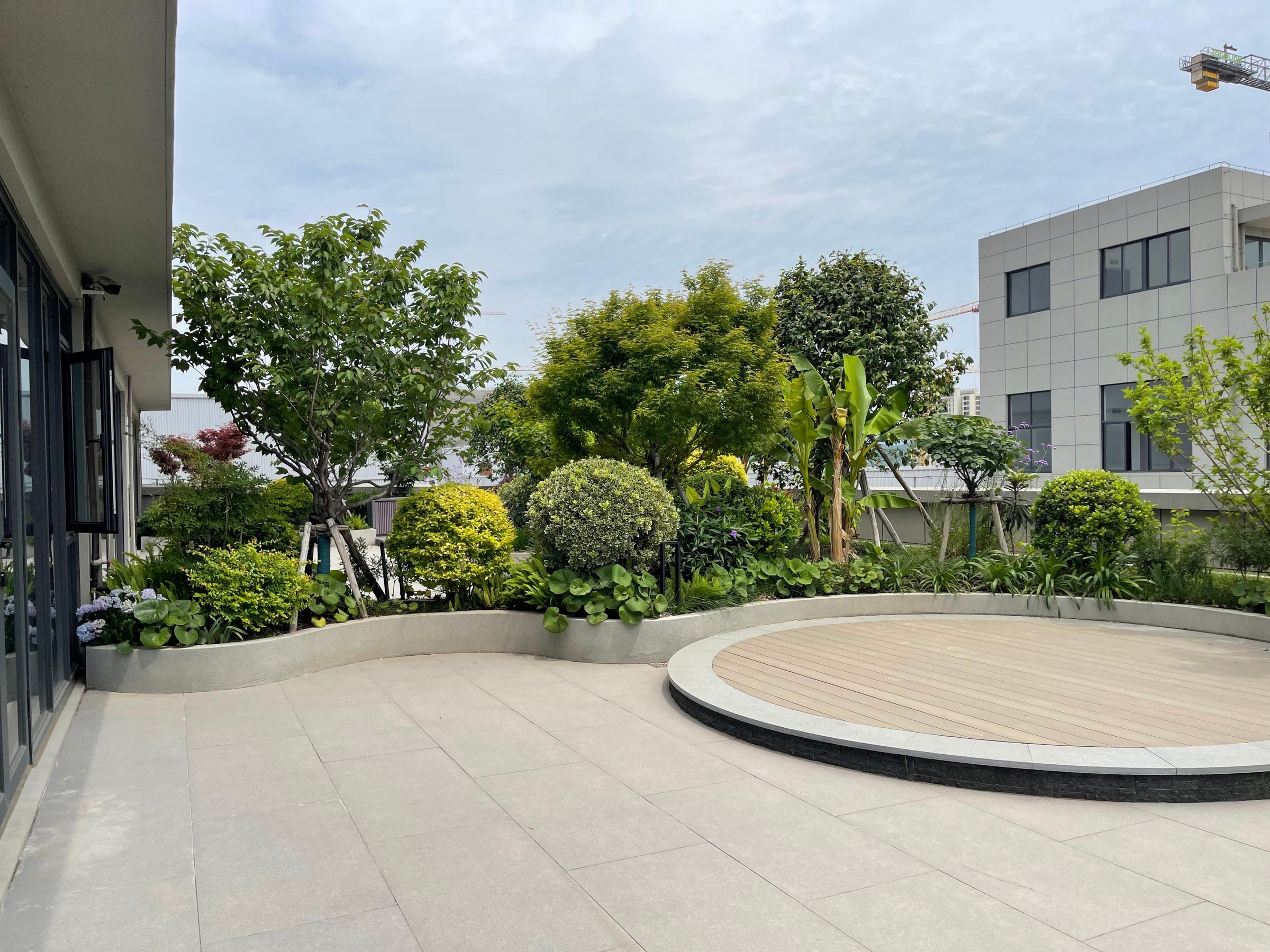 屋顶花园圆形交流平台