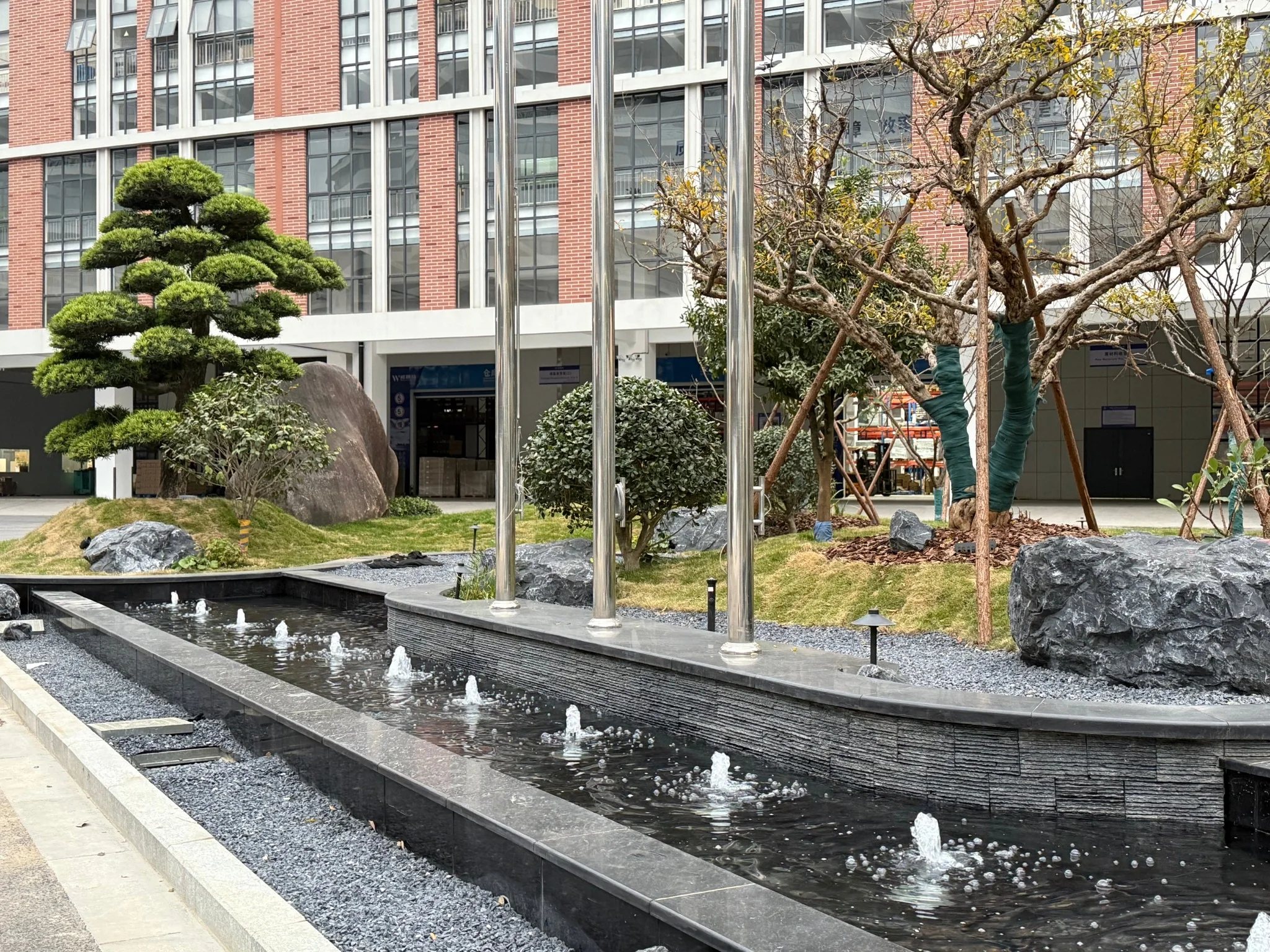 入口水景