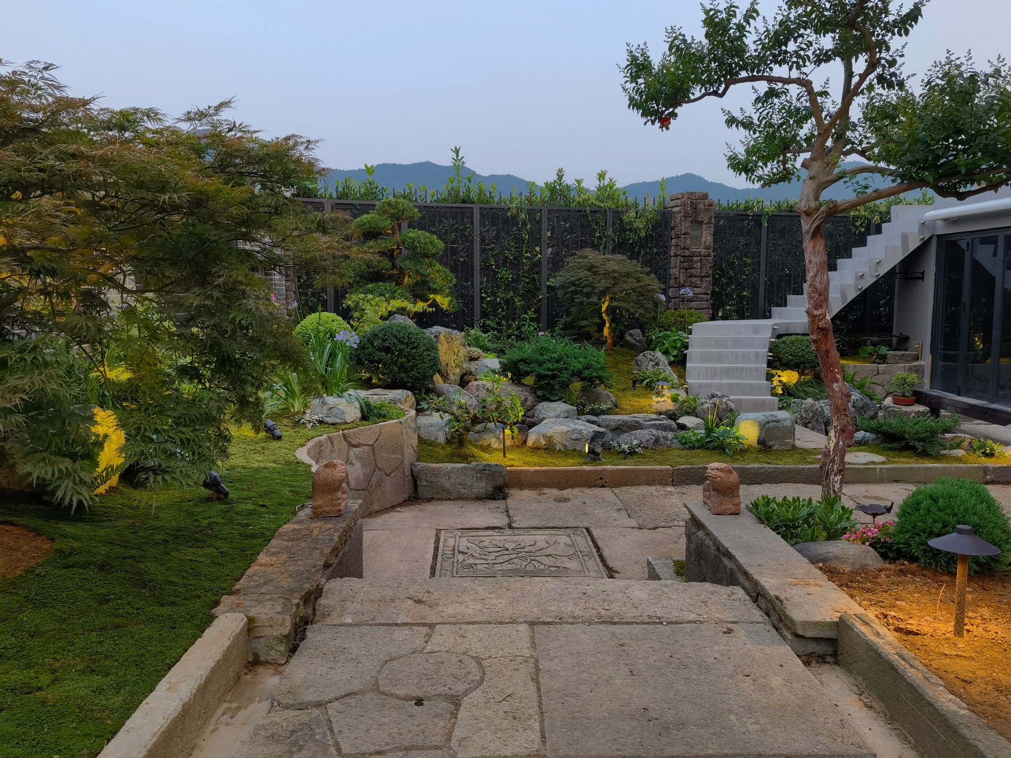 山庭拾静整体庭院主景